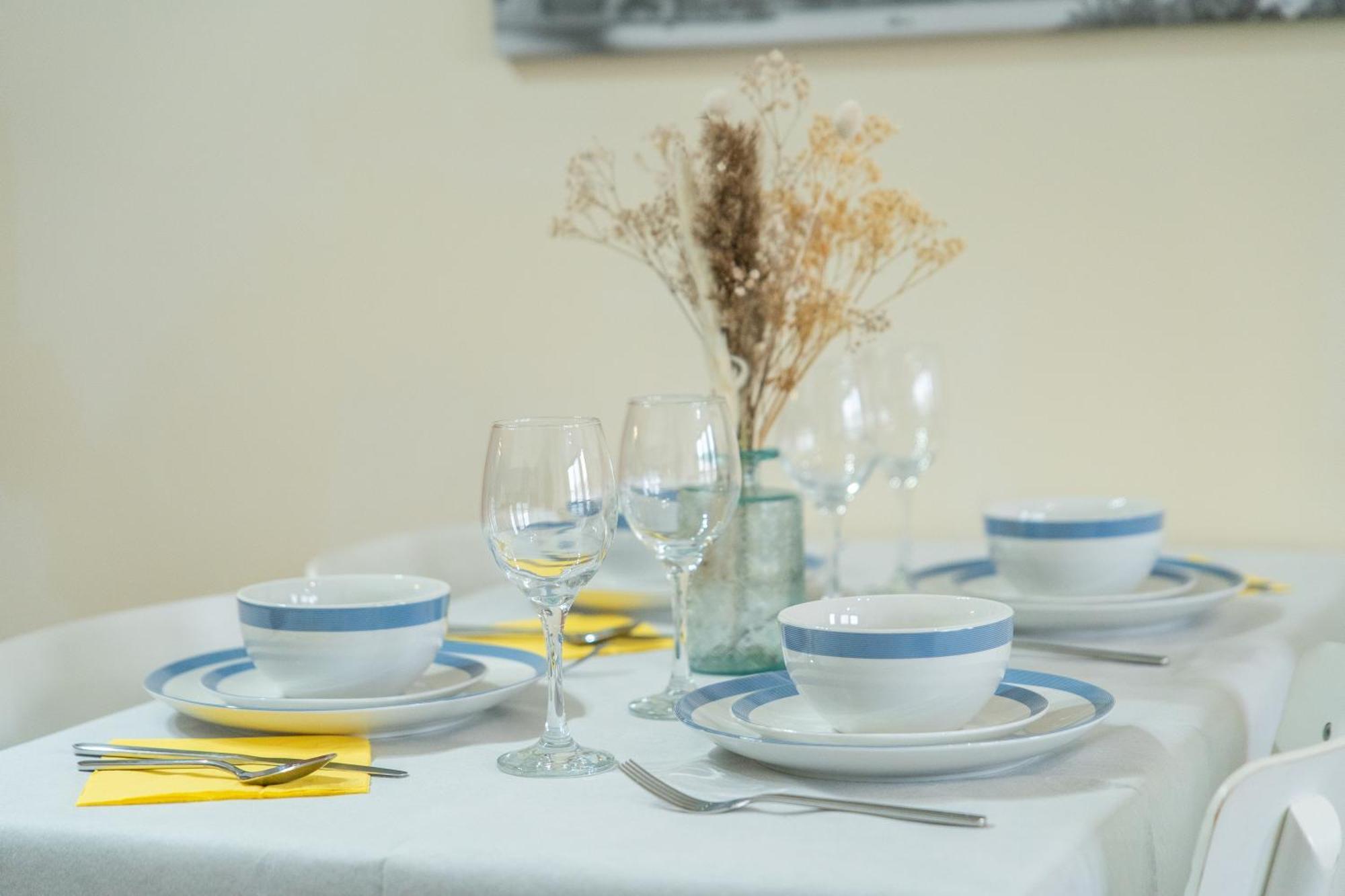 Stay In Our Stylish Flat! & Secure Building & Sleeps Up To 4 Birmingham Bagian luar foto