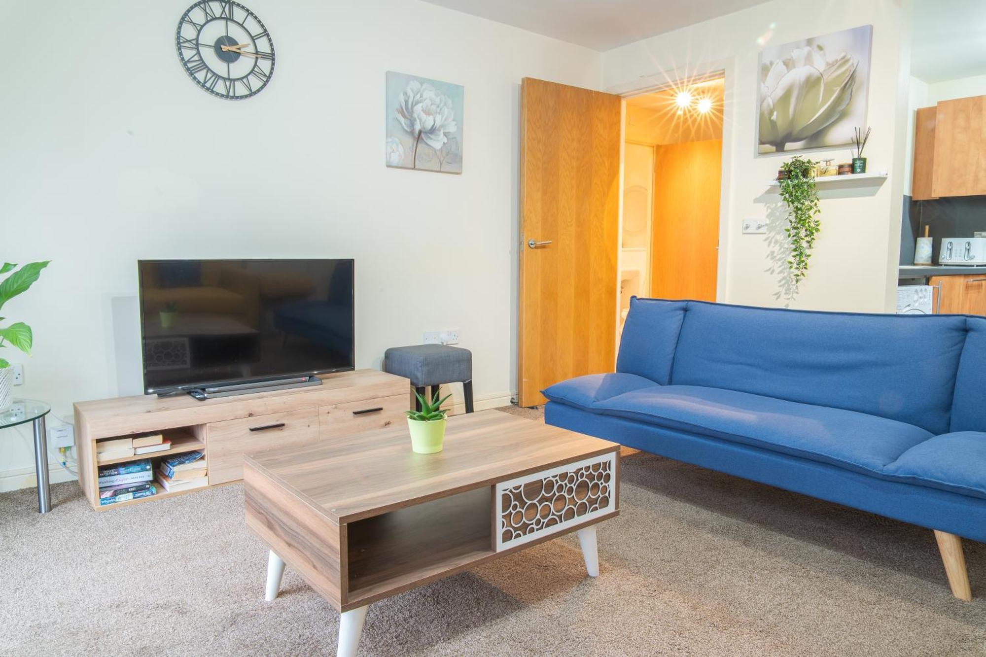 Stay In Our Stylish Flat! & Secure Building & Sleeps Up To 4 Birmingham Bagian luar foto