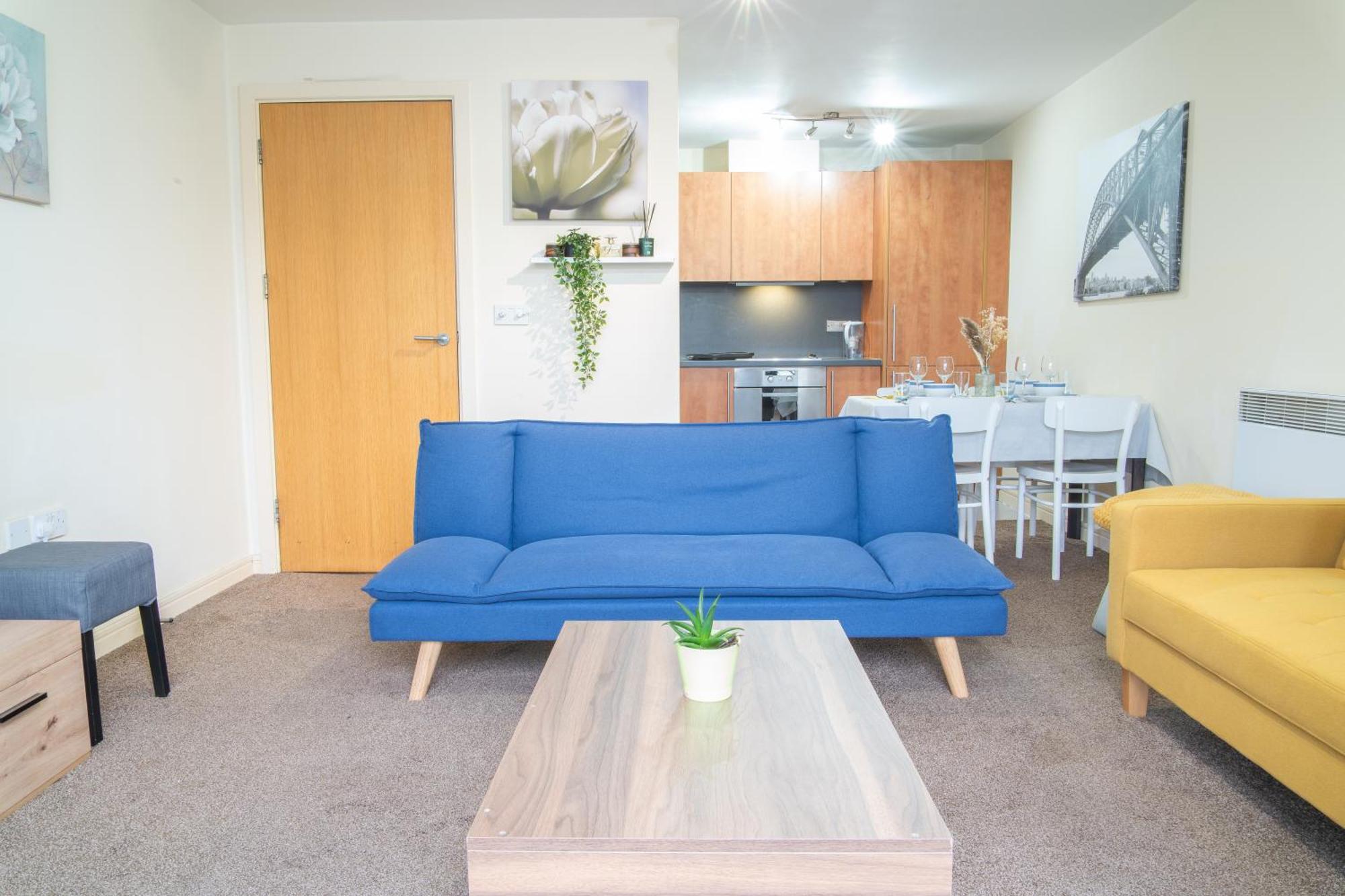Stay In Our Stylish Flat! & Secure Building & Sleeps Up To 4 Birmingham Bagian luar foto